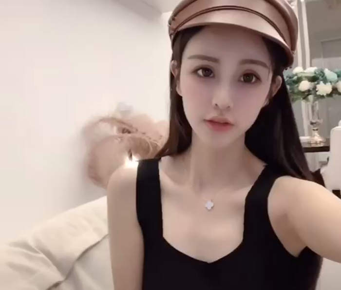 伦敦外围女经纪人